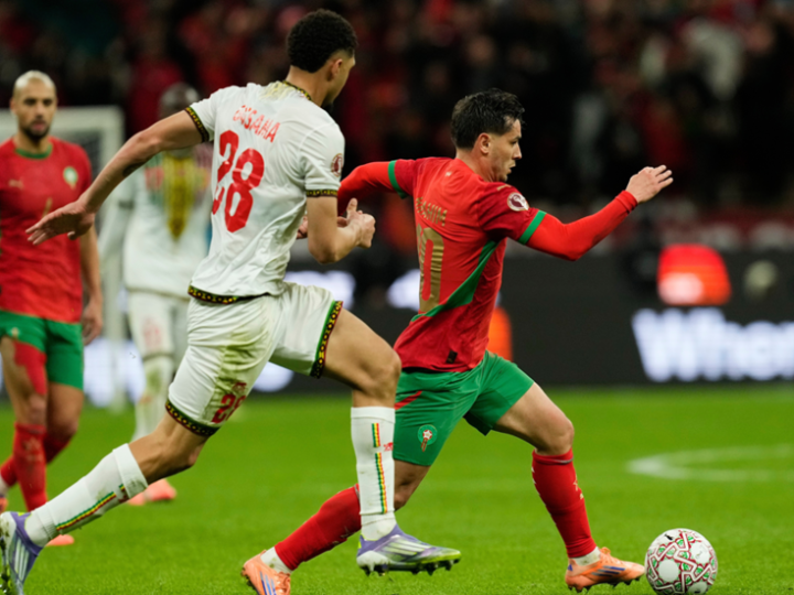 المغرب يتعثر أمام مالي في كأس أمم إفريقيا 2025 (فيديو)