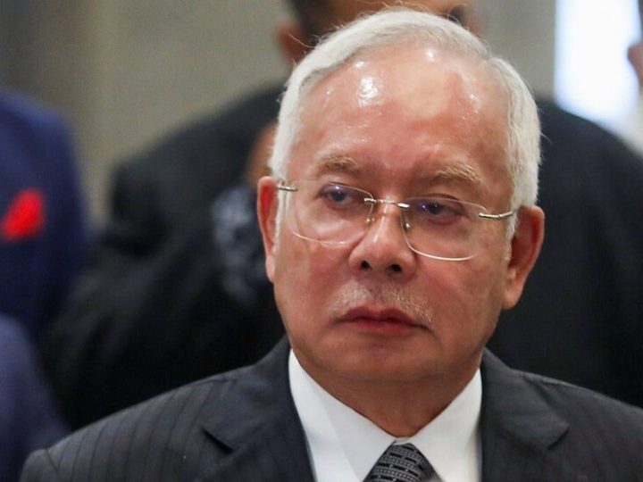 15 عاما إضافية وغرامة 2.8 مليار دولار بحق رئيس وزراء ماليزيا السابق نجيب رزاق