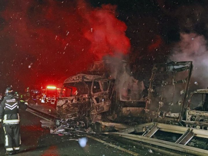 قتيل و26 مصابا بحادث مروري كبير في اليابان (صور+فيديو)