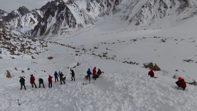 كازاخستان.. العثور على جثث ثلاثة متسلقي جبال فقدوا منذ 24 ديسمبر (فيديو)