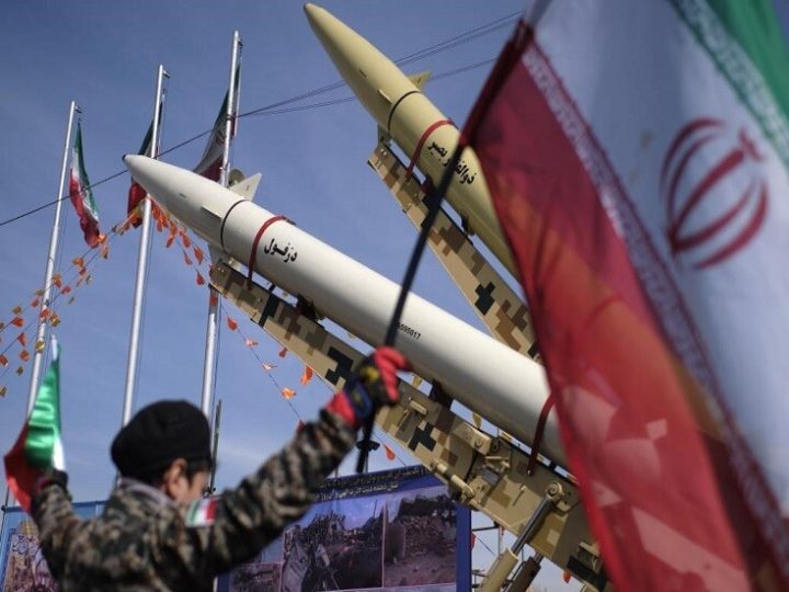 الجيش الإيراني يؤكد استعداده لمواجهة مختلف سيناريوهات التهديد