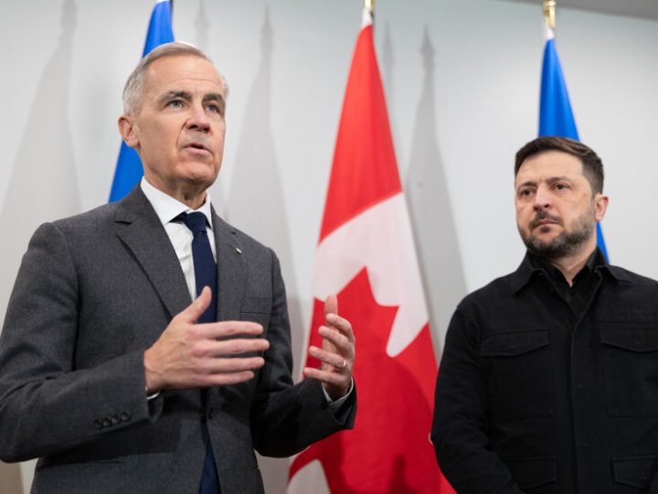 كندا تعلن عن مساعدات اقتصادية لأوكرانيا بحجم 2.5 مليار دولار