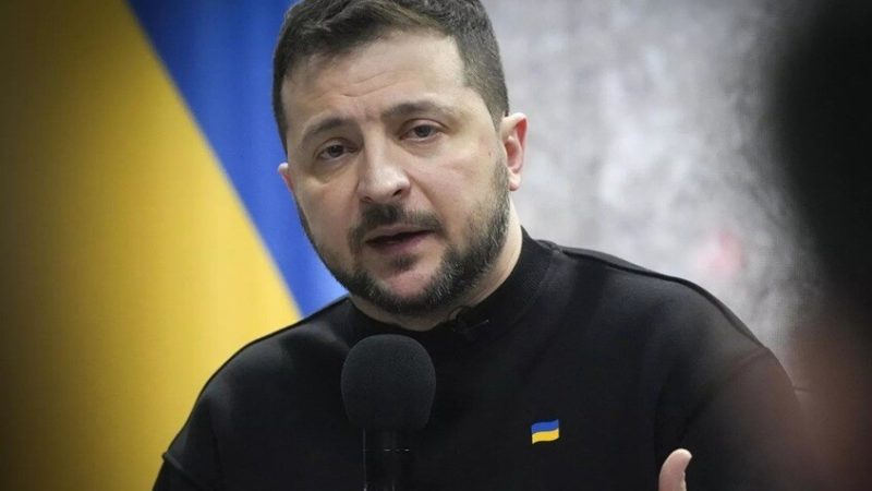 زيلينسكي يصل إلى الولايات المتحدة استعدادا لمحادثات مع ترامب