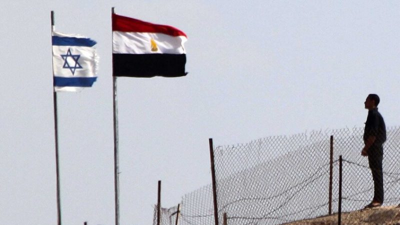 اتهامات إسرائيلية خطيرة لمصر.. مسؤول مصري سابق يرد على تل أبيب