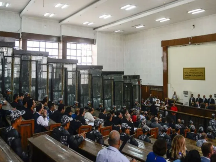 مصر.. الحكم على شاعر الإخوان بالسجن المشدد بعد 10 أعوام من الهروب