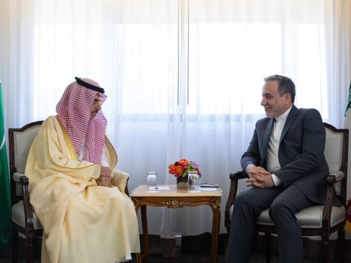 عراقجي وبن فرحان يناقشان اليمن ولبنان والاعتداءات الإسرائيلية