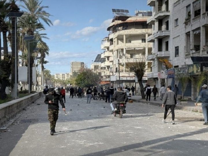 الداخلية السورية: بشار الأسد والحكم الطائفي سقطا والزمن لن يعود إلى الوراء