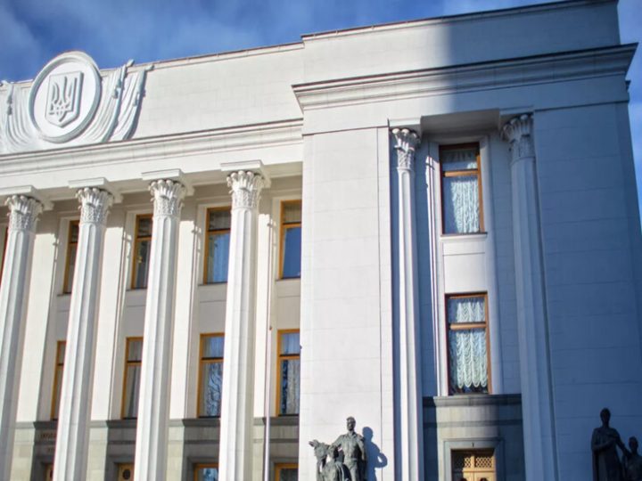 نائب أوكراني: محطة كييف الكهرومائية تعرضت لأضرار جسيمة