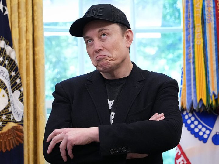 ماسك يتراجع عن تأسيس حزب سياسي تحت ضغط فانس