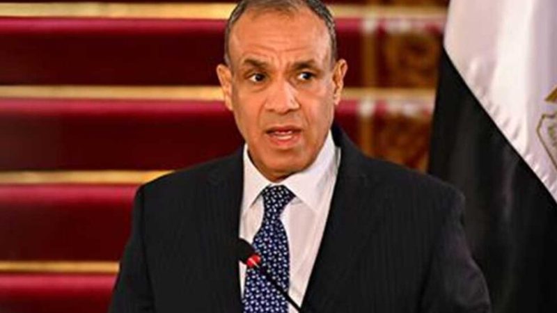 سؤال كروي يسرق الأضواء في لقاء تلفزيوني لوزير الخارجية المصري