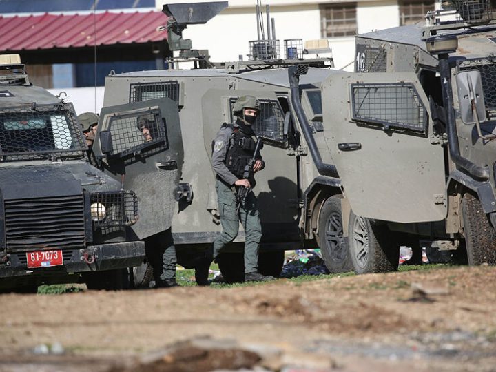 القوات الإسرائيلية تنفذ حملة اعتقالات واسعة في الضفة