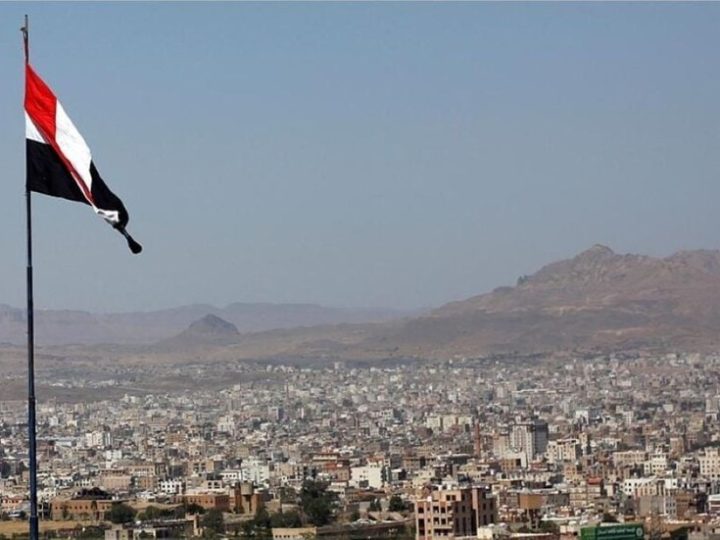 الحكومة اليمنية تؤيد قرارات العليمي بإعلان حالة الطوارئ في اليمن كاملا