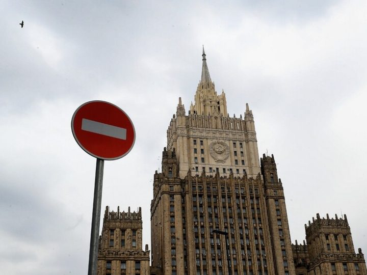 موسكو: نحتفظ بحق الرد على تصرفات لاتفيا وليتوانيا وإستونيا تجاه سفاراتنا