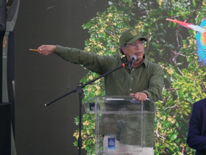 رئيس كولومبيا: واشنطن قصفت مصنعا للكوكايين داخل الأراضي الفنزويلية