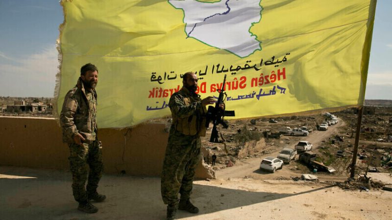 “قسد” تعلن استهداف آلية وموقع عسكري ردا على هجوم لفصائل تابعة لحكومة دمشق