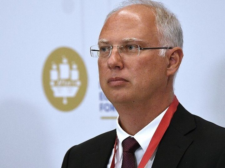 دميترييف: زيلينسكي يحاول عبثا إطالة أمد الصراع