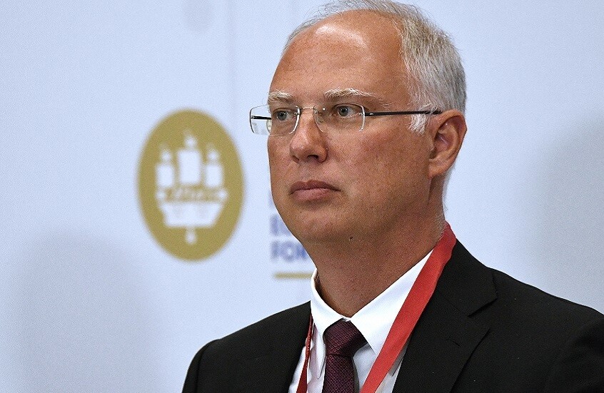 دميترييف: زيلينسكي يحاول عبثا إطالة أمد الصراع