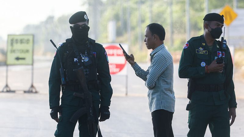 تايلاند تطلق سراح 18 جنديا كمبوديا كانوا محتجزين منذ أشهر عدة