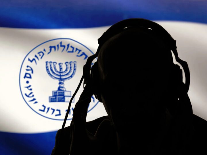 “نحن معكم على الأرض”.. الموساد الإسرائيلي يحرض الإيرانيين على التظاهر ضد النظام