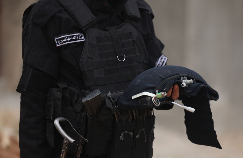 “حمقى ومغفلون”.. وزير الداخلية السوري يوجه تحذيرا أخيرا لفلول النظام السابق