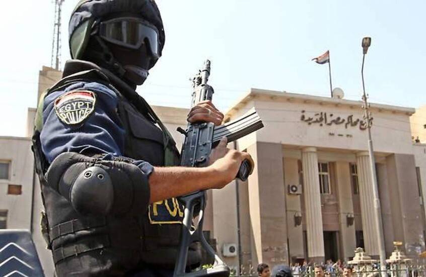 من الفرح إلى التحقيق.. حفل زفاف البلوغر “مشاكل” وحفيدة شعبان عبد الرحيم يتصدر “التريند” بمصر (فيديو)