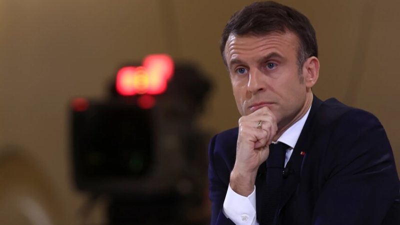 ماكرون يتعهد بحماية الانتخابات الفرنسية المقبلة من النفوذ الأجنبي (فيديو)