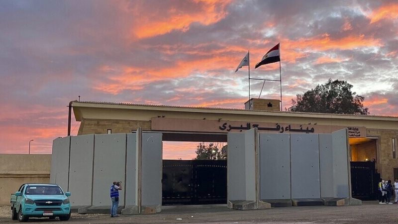 إسرائيل تتجه لفتح معبر رفح بالاتجاهين بعد ضغوطات كبيرة من ترامب