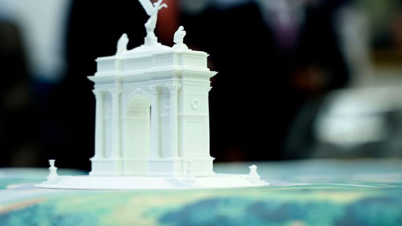 ترامب: أعمال بناء قوس النصر في واشنطن ستبدأ خلال أشهر