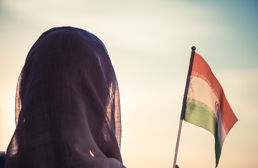 محافظ طهران: الاحتجاج السلمي حق قانوني طالما لا يهدد الأمن العام