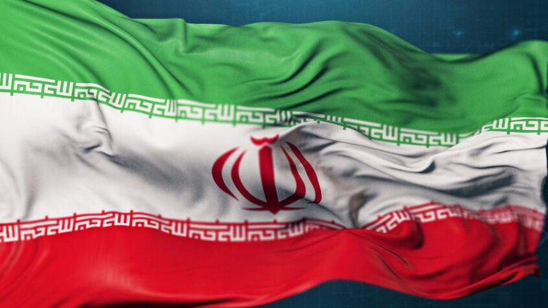 مقتل عنصر في الحرس الثوري الإيراني خلال اشتباك مع المتظاهرين