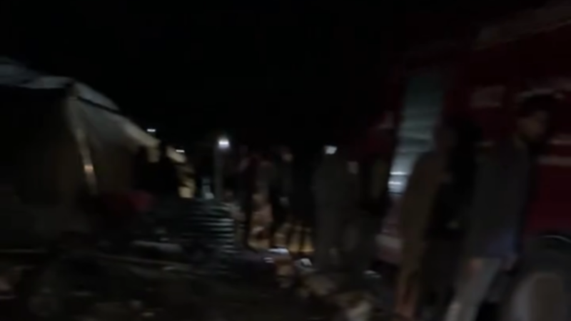 وفاة امرأة وطفلها حرقا بخيمة إيواء في غزة وطفلة أخرى بسبب البرد