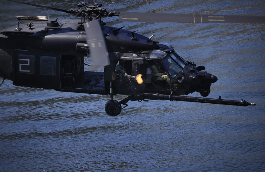 “نيويورك تايمز” تكشف عن وحدة المروحيات التي شاركت في عملية اعتقال الرئيس الفنزويلي نيكولاس مادورو