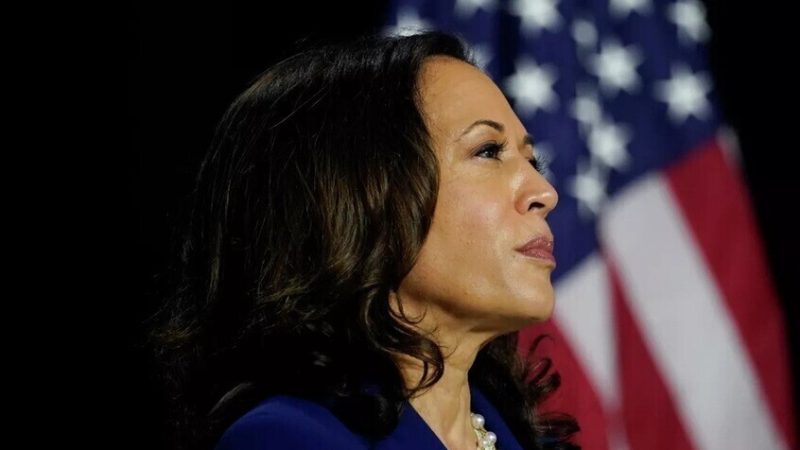 هاريس: اختطاف مادورو يهدد بفوضى تدفع ثمنها العائلات الأمريكية