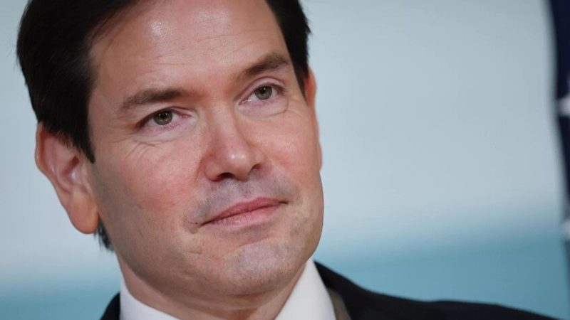 وزير الخارجية الأمريكي يجدد تحذيره لحكومة كوبا بعد اعتقال مادورو