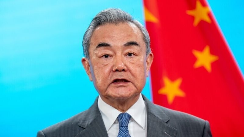 بكين ترفض دور “الشرطي الدولي” وتدين الاعتداء الأمريكي على فنزويلا