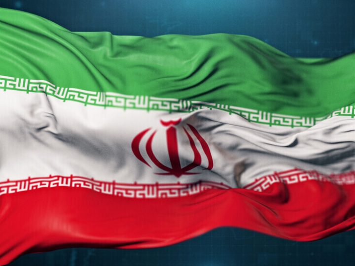 طهران: يجب الإفراج الفوري عن مادورو وبلا شروط