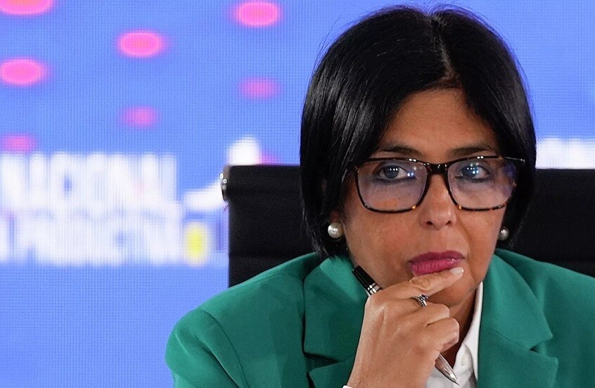 ديلسي رودريغيز تؤدي اليمين الدستورية كقائمة بأعمال رئيس فنزويلا (فيديو)