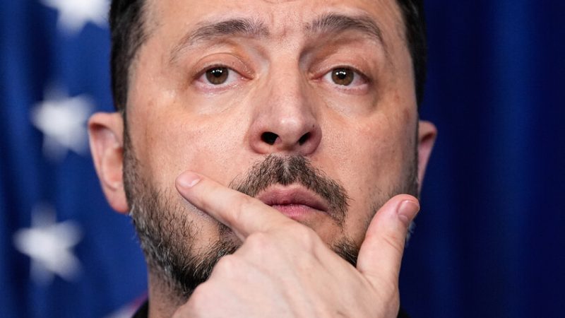 زيلينسكي يقيل رؤساء أقسام مكافحة التجسس في جهاز الأمن الأوكراني