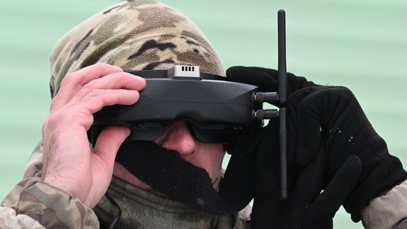 خبير أمريكي: الهجوم على مقر بوتين وخيرسون نفذته استخبارات غربية