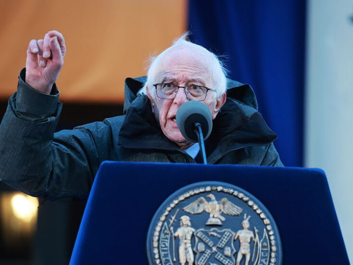 ساندرز: ما فعله ترامب في فنزويلا غير قانوني وغير دستوري