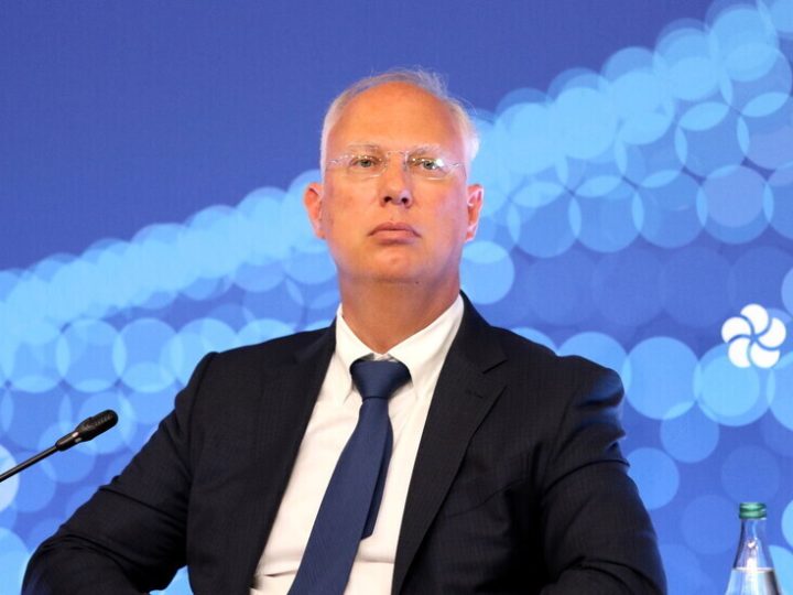 دميترييف: يبدو أن واشنطن قد حسمت أمرها تجاه غرينلاند