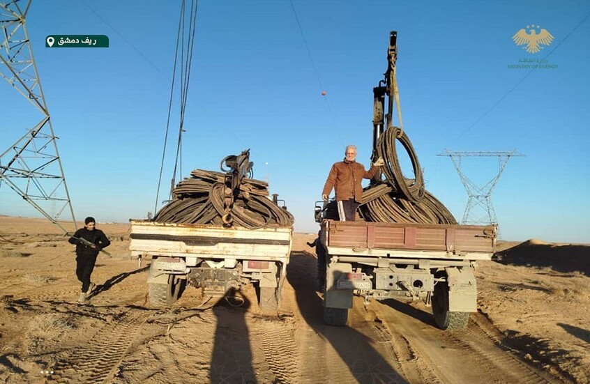 السلطات السورية تحبط محاولة سرقة كابلات التوتر العالي جنوب دمشق (صور)