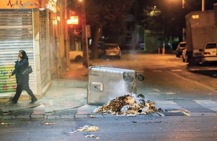 “تسنيم”: استخبارات أجنبية وراء تحويل الاحتجاجات في البلاد إلى فوضى