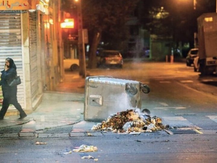 “تسنيم”: استخبارات أجنبية وراء تحويل الاحتجاجات في البلاد إلى فوضى