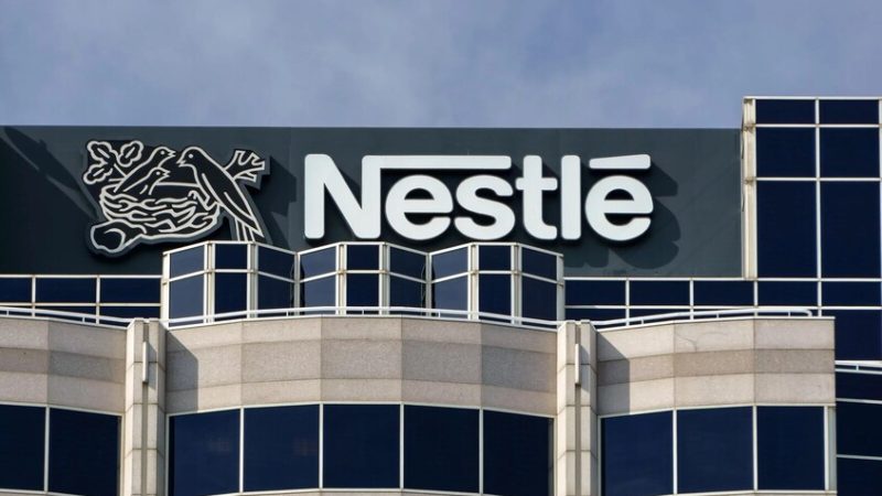 استنفار في الأسواق المصرية.. “سلامة الغذاء” تحسم الجدل حول “الحليب السام” المسحوب من أوروبا