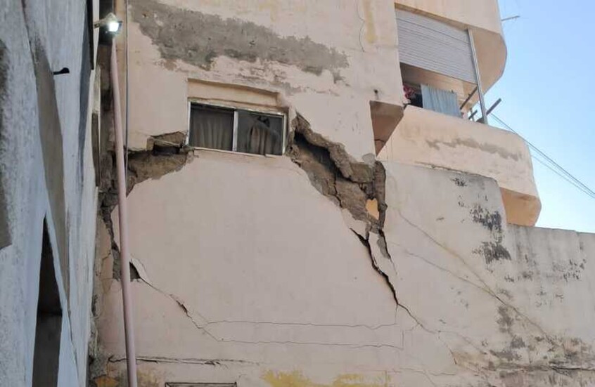 لبنان.. انهيار مبنى سكني في طرابلس (فيديو)