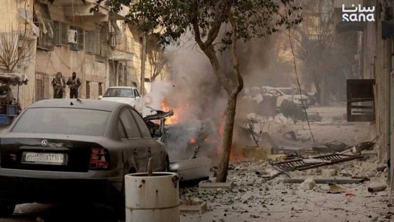 “قسد” تتهم الجيش السوري بمحاولة التقدم بالدبابات في حلب.. والأخير ينفي ويؤكد التزامه بإجلاء المدنيين