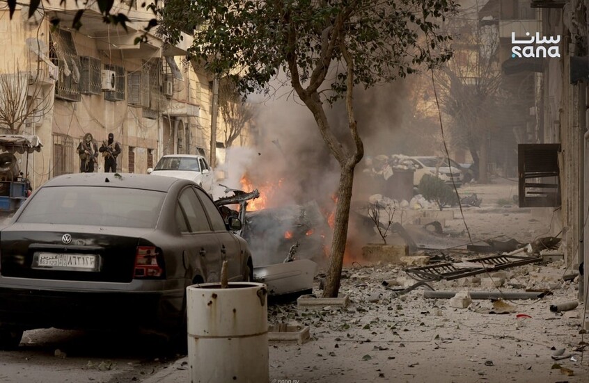 “قسد” تتهم الجيش السوري بمحاولة التقدم بالدبابات في حلب.. والأخير ينفي ويؤكد التزامه بإجلاء المدنيين