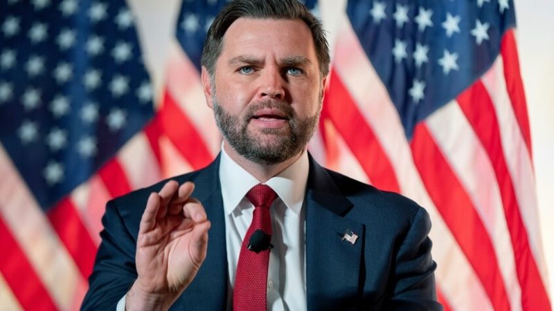 فانس: غرينلاند عنصر بالغ الأهمية للدفاع الصاروخي