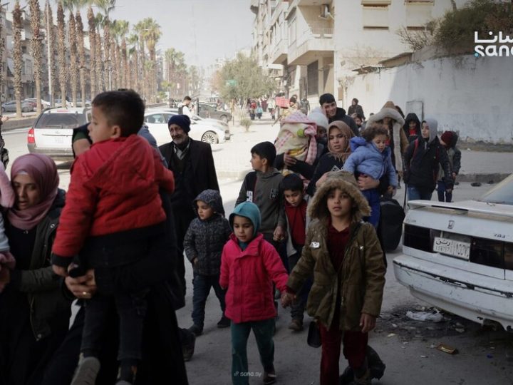 وسط اشتباكات عنيفة.. إعادة فتح ممرين إنسانيين لإجلاء المدنيين من الأشرفية والشيخ مقصود بحلب